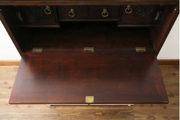 和製ビンテージ　高級品!!　神戸洋家具　桜材　美しい彫刻のライティングビューロー(ワークデスク、簿記机、収納棚、戸棚、在宅用、在宅ワーク用、ヴィンテージ)(R-075346)