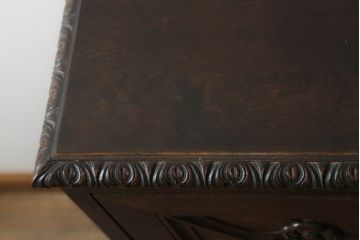和製ビンテージ　高級品!!　神戸洋家具　桜材　美しい彫刻のライティングビューロー(ワークデスク、簿記机、収納棚、戸棚、在宅用、在宅ワーク用、ヴィンテージ)(R-075346)