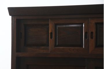中古　美品!!　高級品!!　九州民芸家具　欅(ケヤキ)材　上質な和の空間を演出する二段重ね水屋箪笥(食器棚、茶タンス、キャビネット、収納棚、戸棚、重ねタンス、店舗什器)(定価約100万円)(R-075347)