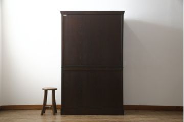 中古　美品!!　高級品!!　九州民芸家具　欅(ケヤキ)材　上質な和の空間を演出する二段重ね水屋箪笥(食器棚、茶タンス、キャビネット、収納棚、戸棚、重ねタンス、店舗什器)(定価約100万円)(R-075347)