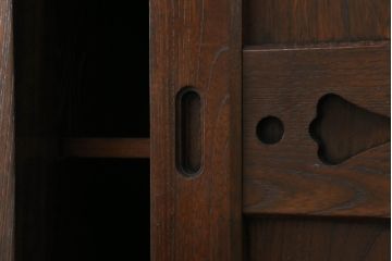 中古　美品!!　高級品!!　九州民芸家具　欅(ケヤキ)材　上質な和の空間を演出する水屋箪笥サイドボード(食器棚、茶タンス、サイドキャビネット、収納棚、戸棚、店舗什器)(R-075348)