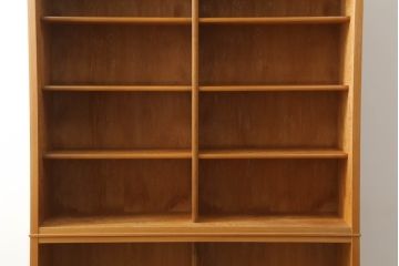 中古　美品!!　高級品　品のある佇まいが目を惹く屋久杉の茶箪笥(食器棚、収納棚、戸棚、キャビネット、引き出し、店舗什器)(定価約65万円)(R-075350)