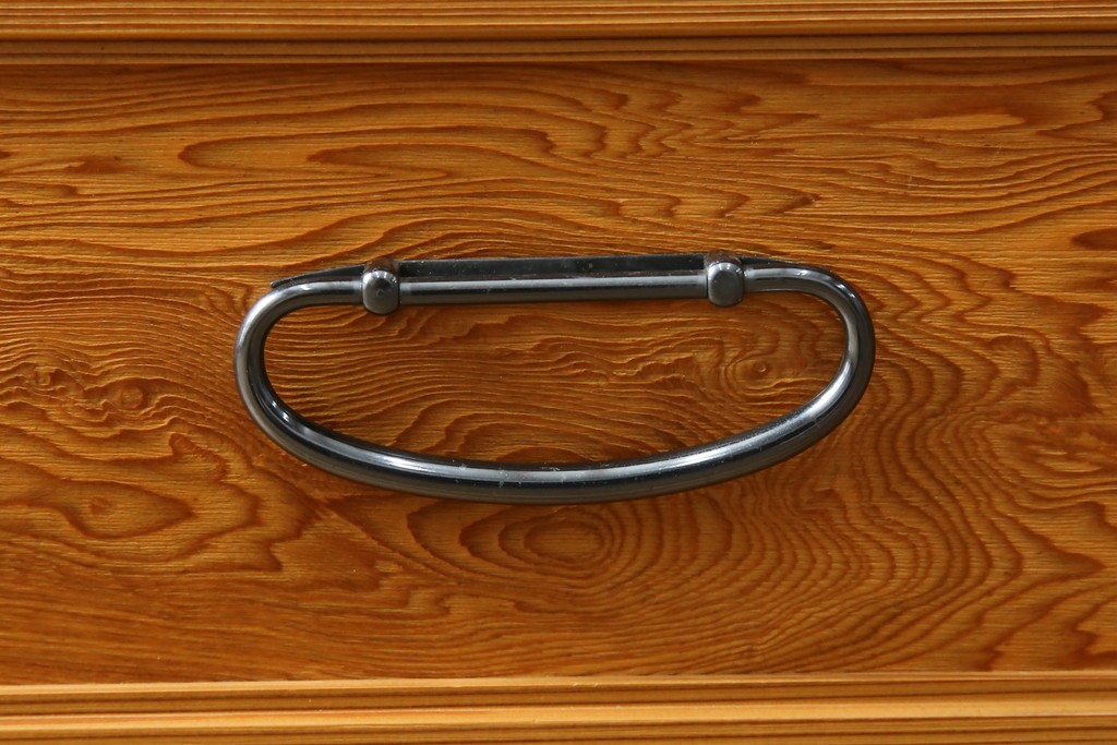 中古　美品!!　高級品　品のある佇まいが目を惹く屋久杉の茶箪笥　定価約65万円相当　(R-075350)