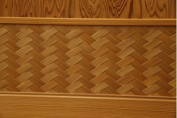 中古　美品!!　高級品　品のある佇まいが目を惹く屋久杉の茶箪笥　定価約65万円相当　(R-075350)