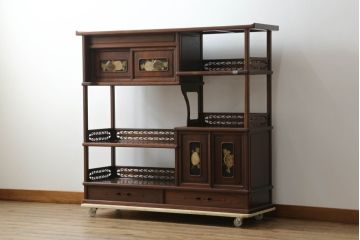 和製ビンテージ　最高級!!　指物師　好菊作　総紫檀(シタン)材　高蒔絵入り　品のある佇まいが魅力の隠し引き出し付き飾り棚(茶棚、違い棚、戸棚、収納棚、ヴィンテージ)(R-075355)