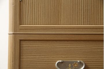 中古　美品!!　一峰刀　柔らかな色合いが魅力的な加茂総桐箪笥(胴丸、総桐たんす、衣装箪笥、着物箪笥、和タンス、引き出し、)(定価約100万円)(R-075356)