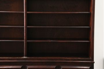 中古　国産民芸家具　和モダンな空間づくりにも活躍するキャビネット(食器棚、飾り棚、収納棚、戸棚、カップボード)(R-075357)