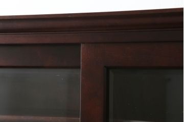 中古　国産民芸家具　和モダンな空間づくりにも活躍するキャビネット(食器棚、飾り棚、収納棚、戸棚、カップボード)(R-075357)