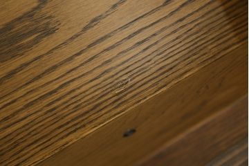 中古　old charm(オールドチャーム)　オーク材　深みのある色合いとアンティーク調のデザインが魅力的な組立て式両袖机(デスク、ニーホールデスク、プレジデントデスク、在宅用、在宅ワーク用、英国)(R-075358)