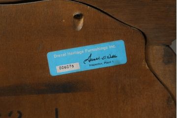 中古　美品　DREXEL HERITAGE(ドレクセルヘリテイジ)　クラシカルな佇まいが魅力的なヘッドボード(ベッドフレーム、ダブル、ワイドダブル)(R-075360)
