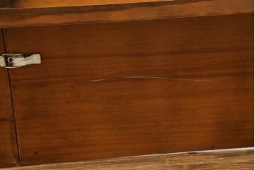 中古　IDC大塚家具取り扱い　イタリア高級家具　メデア(Medea)　クラシカルな佇まいが美しいダイニングテーブル(定価約100万円)(食卓)(R-075364)