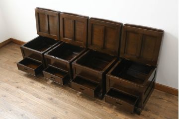 中古　鉄刀木(タガヤサン)　キャスター付き　美しい杢目が目を惹く収納付き板座チェア4脚セット(ダイニングチェア、椅子、イス)(R-075390)