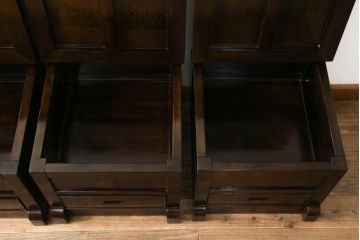 中古　鉄刀木(タガヤサン)　キャスター付き　美しい杢目が目を惹く収納付き板座チェア4脚セット(ダイニングチェア、椅子、イス)(R-075390)