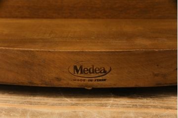 中古　イタリア高級家具　メデア(Medea)　天板の美しい木目と脚のデザインが目を惹くダイニングテーブル(食卓、4人掛け、6人掛け)(定価100万円以上)(R-075391)