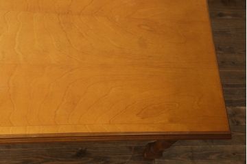 中古　美品　横浜クラシック家具　ダニエル(daniel)　アーリーアメリカンシリーズ　A-344　ヨーロピアンな装飾が上品なダイニングテーブル(ミッシェルテーブル、4人掛け、6人掛け、食卓)(R-075392)