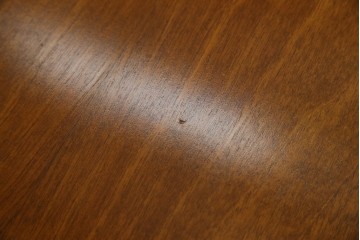 中古　美品　横浜クラシック家具　ダニエル(daniel)　アーリーアメリカンシリーズ　A-344　ヨーロピアンな装飾が上品なダイニングテーブル　(R-075392)