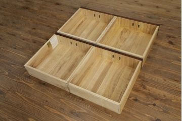 中古　美品　岩谷堂箪笥　和モダンスタイルのお部屋におすすめなブックケース(書棚、本箱、飾り棚、収納棚、戸棚、キャビネット)(R-075396)