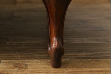 イギリスビンテージ　マホガニー材　優雅なデザインが目を惹くシェーズロング(カウチソファ、長椅子、2人掛けソファ、2P、二人掛け、英国、ヴィンテージ)(R-075397)