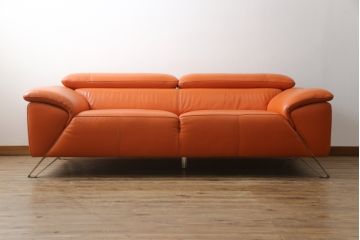 中古　美品　2020年3月頃購入　総本革(レザー)　イタリア　ニコレッティ・ホーム(NICOLETTI HOME)　テスラ(Tesla)　快適な座り心地と高級感ある空間を演出してくれる2.5Pソファ(レザーソファ、アームソファ、ハイバック、ローバック、2人掛け、3人掛け)(定価約54万円)(R-075398)