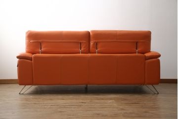 中古　美品　2020年3月頃購入　総本革(レザー)　イタリア　ニコレッティ・ホーム(NICOLETTI HOME)　テスラ(Tesla)　快適な座り心地と高級感ある空間を演出してくれる2.5Pソファ(レザーソファ、アームソファ、ハイバック、ローバック、2人掛け、3人掛け)(定価約54万円)(R-075398)