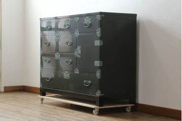 中古　美品　国産　職人手作り　総桐材　深緑色の呂色塗りが魅力的!モダンな桐箪笥(総桐箪笥、総桐たんす、和タンス、収納箪笥、整理箪笥、チェスト、引き出し)(R-075399)
