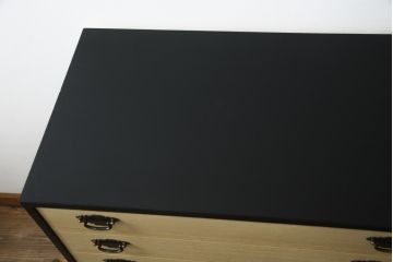中古　老舗　桐屋田中　落ち着いた佇まいで和モダンな雰囲気を引き立てる加茂総桐箪笥(チェスト、総桐たんす、和タンス、衣装箪笥、収納箪笥、引き出し)(R-075401)