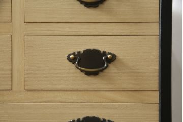 中古　老舗　桐屋田中　落ち着いた佇まいで和モダンな雰囲気を引き立てる加茂総桐箪笥(チェスト、総桐たんす、和タンス、衣装箪笥、収納箪笥、引き出し)(R-075401)