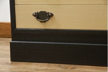 中古　老舗　桐屋田中　落ち着いた佇まいで和モダンな雰囲気を引き立てる加茂総桐箪笥(チェスト、総桐たんす、和タンス、衣装箪笥、収納箪笥、引き出し)(R-075401)