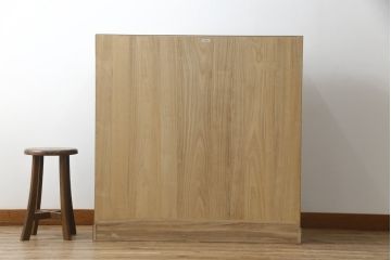 中古　老舗　桐屋田中　落ち着いた佇まいで和モダンな雰囲気を引き立てる加茂総桐箪笥(チェスト、総桐たんす、和タンス、衣装箪笥、収納箪笥、引き出し)(R-075401)