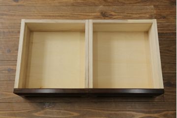 中古　美品　星野民芸(星野民藝)　落ち着いたシックな色合いが魅力の高山式食器棚(水屋箪笥、和風キャビネット、飾り棚、収納棚、戸棚)(R-075403)