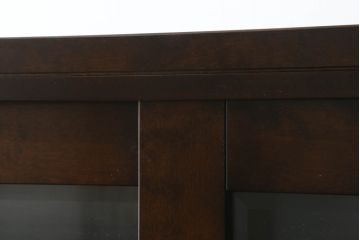 中古　美品　星野民芸(星野民藝)　落ち着いたシックな色合いが魅力の高山式食器棚(水屋箪笥、和風キャビネット、飾り棚、収納棚、戸棚)(R-075403)