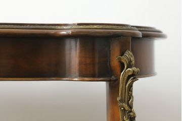 中古　イギリス　メートランドスミス(MAITLAND SMITH)　細部まで拘りあるデザインが素敵なサイドテーブル(コンソールテーブル、飾り棚、花台、英国、店舗什器)(R-075404)