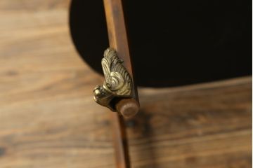 中古　イギリス　メートランドスミス(MAITLAND SMITH)　細部まで拘りあるデザインが素敵なサイドテーブル(コンソールテーブル、飾り棚、花台、英国、店舗什器)(R-075404)
