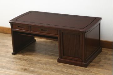 中古　美品　花梨(カリン)材　落ち着いた色味と上品な佇まいが魅力的な片袖机(ローテーブル、座机、文机、作業台、ワークデスク、唐木、在宅用、在宅ワーク用)(R-075405)