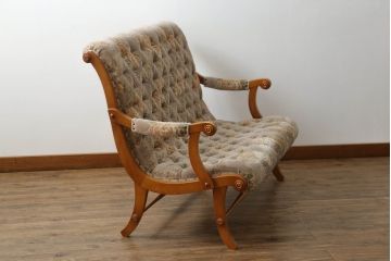 中古　美品!!　横浜ダニエル(daniel)　ブーツ(BOOT)　A-529　落ち着いた色味のファブリックがクラシカルな雰囲気を醸し出すラブシート(2人掛けソファ、二人掛け、アームソファ、ラウンジチェア)(定価約46万円)(R-075406)