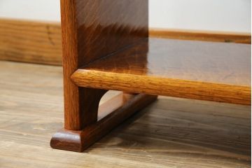 中古　高級品!!　木工作家品　無垢材　李朝デザイン　真鍮金具　漆塗り　シンプルながらも存在感のある飾り棚(朝鮮棚、収納棚、サイドボード、リビングボード)(定価推定約50〜80万円)(R-075407)