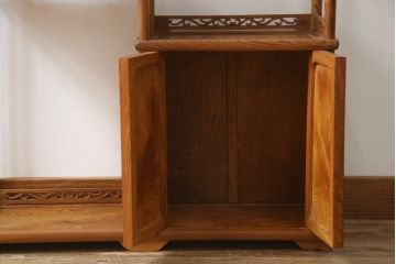 和製ビンテージ　最高級　肥松無垢材　品のある佇まいと美しい木目が魅力の飾り棚(違い棚、茶棚、収納棚、戸棚、ヴィンテージ)(R-075408)