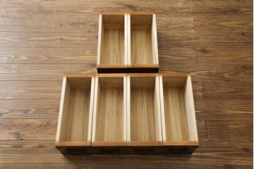 中古　美品!!　楡(ニレ)材　両面使いできる重厚な階段箪笥(和箪笥、和タンス、収納箪笥)(R-075409)