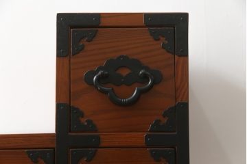 中古　美品!!　楡(ニレ)材　両面使いできる重厚な階段箪笥(和箪笥、和タンス、収納箪笥)(R-075409)