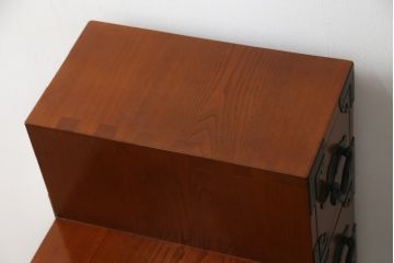 中古　美品!!　楡(ニレ)材　両面使いできる重厚な階段箪笥(和箪笥、和タンス、収納箪笥)(R-075409)