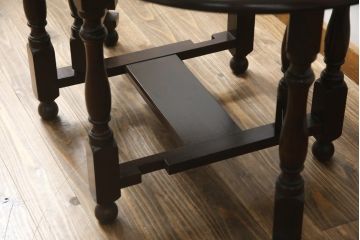 中古　松本民芸家具　M型バタフライ卓(楕円)　凝った脚のデザインが目を惹くバタフライテーブル(ドロップリーフテーブル、エクステンションテーブル、食卓、ダイニングテーブル、2人掛け、4人掛け、2P、4P)(定価約28万円)(R-075411)