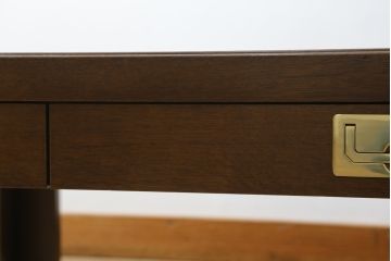 中古　美品!!　カリモク家具(karimoku)　domani(ドマーニ)　Morganton(モーガントン)　ゴールドの引手が高級感を演出するセンターテーブル(リビングテーブル、ローテーブル)(定価約25万円)(R-075412)