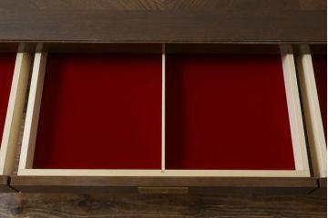 中古　美品!!　カリモク家具(karimoku)　domani(ドマーニ)　Morganton(モーガントン)　ゴールドの引手が高級感を演出するセンターテーブル(リビングテーブル、ローテーブル)(定価約25万円)(R-075412)