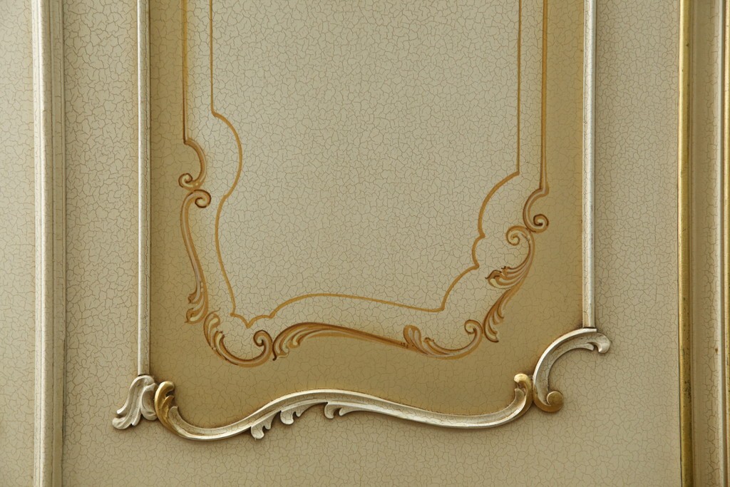 中古　SILIK(シリック)　ロココ調　エレガントな空間づくりにおすすめ!特大ワードローブ　定価約220万円　(R-075414)