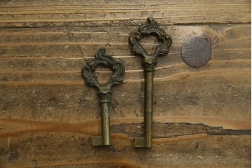 中古　SILIK(シリック)　ロココ調　エレガントな空間づくりにおすすめ!特大ワードローブ　定価約220万円　(R-075414)