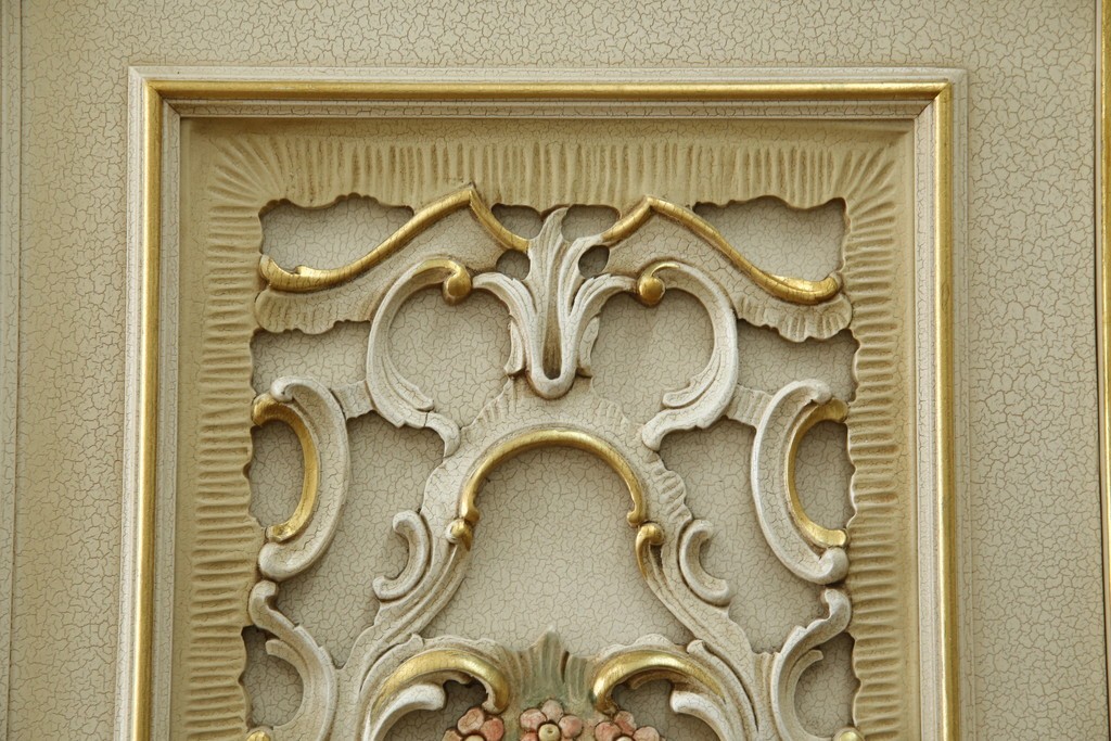 中古　SILIK(シリック)　ロココ調　エレガントな空間づくりにおすすめ!特大ワードローブ　定価約220万円　(R-075414)