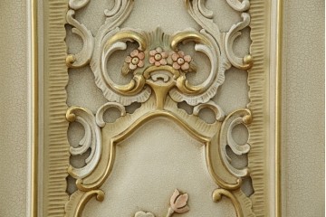 中古　SILIK(シリック)　ロココ調　エレガントな空間づくりにおすすめ!特大ワードローブ　定価約220万円　(R-075414)