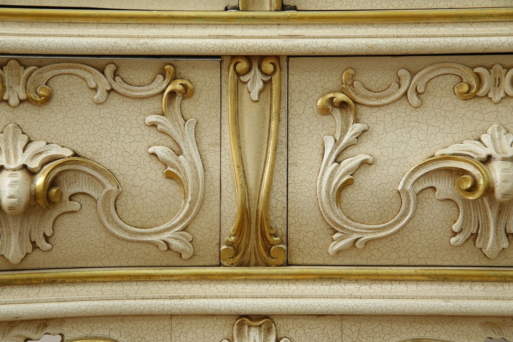 中古　SILIK(シリック)　ロココ調　エレガントな空間づくりにおすすめ!特大ワードローブ　定価約220万円　(R-075414)