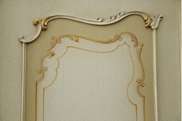 中古　SILIK(シリック)　ロココ調　エレガントな空間づくりにおすすめ!特大ワードローブ　定価約220万円　(R-075414)