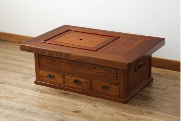 中古　美品!!　総欅(ケヤキ)材　趣ある佇まいが目を引く関西火鉢(ローテーブル、長火鉢、座卓、囲炉裏)(R-075415)